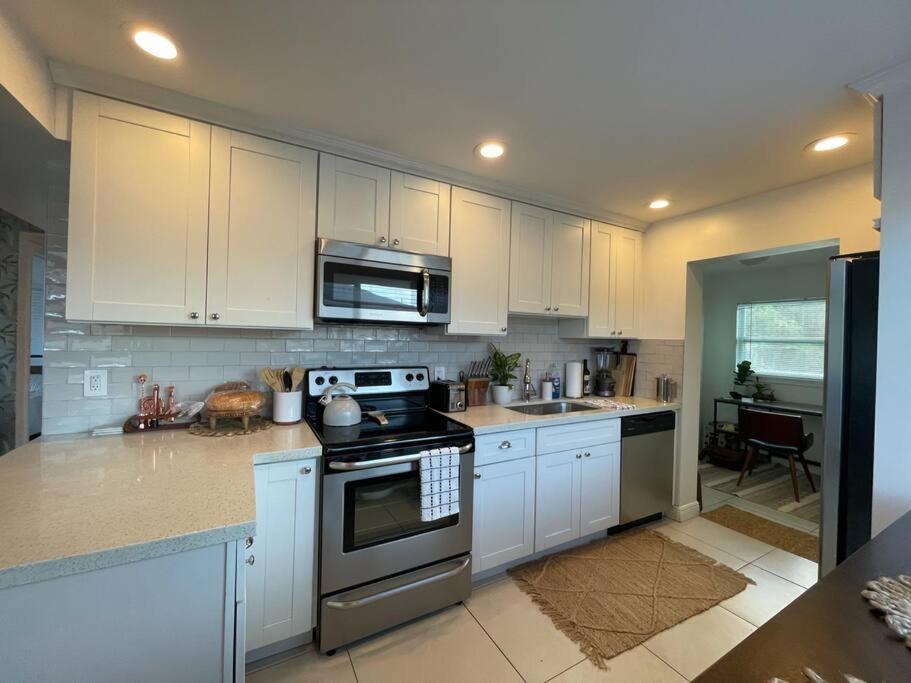 Jungle Cottage With Luxury Pool, Hot Tub And More! Lake Worth Beach Eksteriør billede