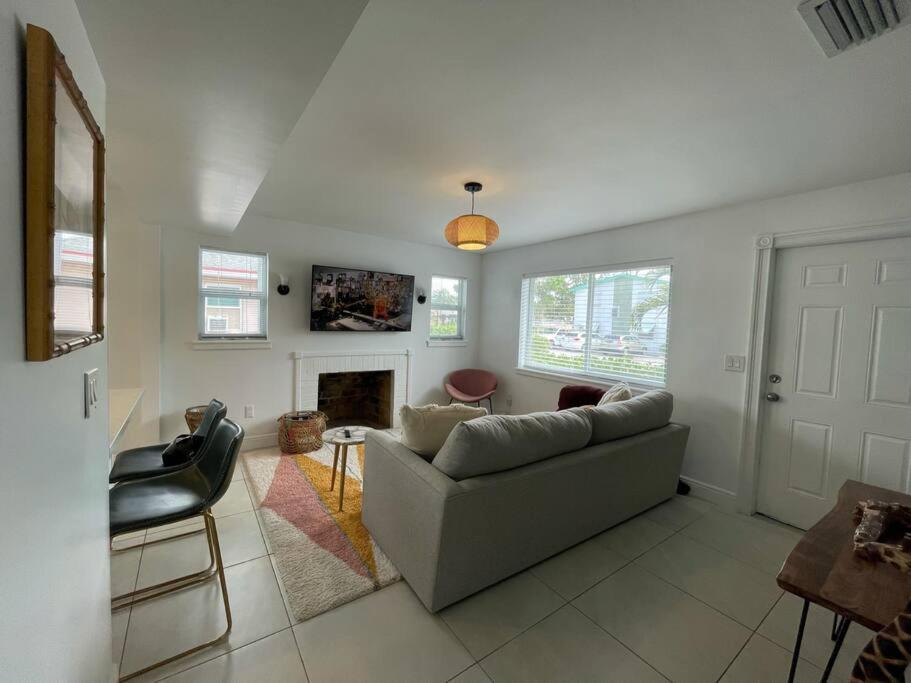 Jungle Cottage With Luxury Pool, Hot Tub And More! Lake Worth Beach Eksteriør billede