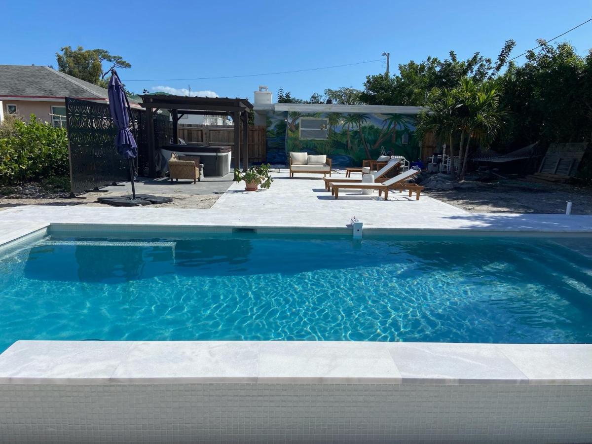 Jungle Cottage With Luxury Pool, Hot Tub And More! Lake Worth Beach Eksteriør billede