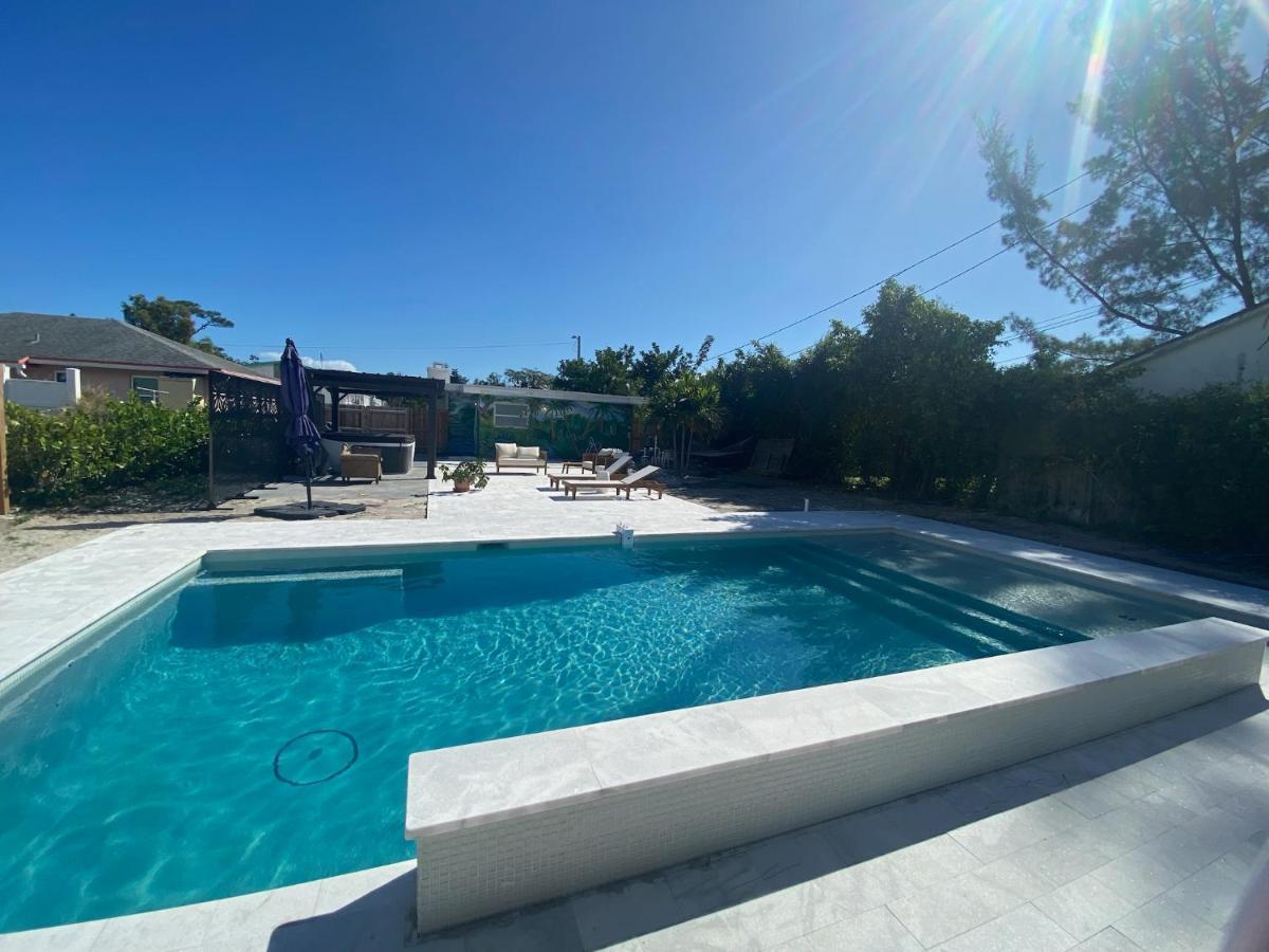 Jungle Cottage With Luxury Pool, Hot Tub And More! Lake Worth Beach Eksteriør billede