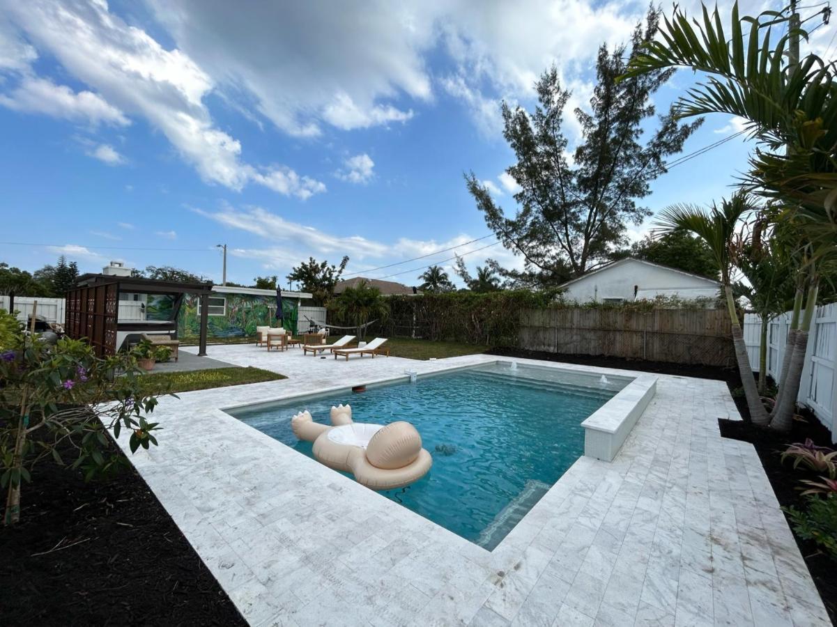 Jungle Cottage With Luxury Pool, Hot Tub And More! Lake Worth Beach Eksteriør billede